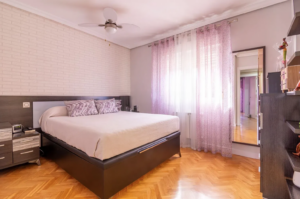 Chalet adosado en venta en CL Eucalipto Del