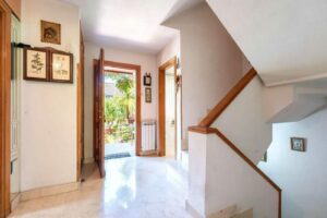 Chalet adosado en venta en Calle Los Naranjos, Alcorcón_salida