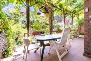 Chalet adosado en venta en Calle Los Naranjos, Alcorcón_terraza