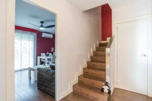 Chalet pareado en venta en Greco_escalera