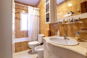 Piso en venta en Avenida Portugal-baño1