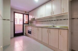 Piso en venta en Avenida de las Flores-cocina-1