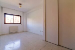 Piso en venta en Avenida de las Flores-dormitorio4