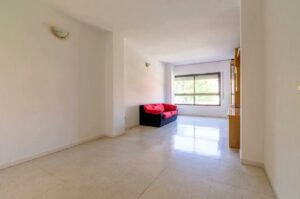 Piso en venta en Avenida de las Flores-salon