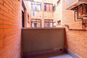 Piso en venta en Avenida de las Flores-terraza-1
