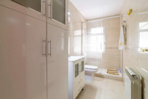 Piso en venta en Calle Hogar 68_baño