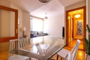 Piso en venta en Calle Los Lilos_mesa