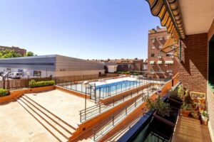 Piso en venta en Calle Los Lilos_piscina