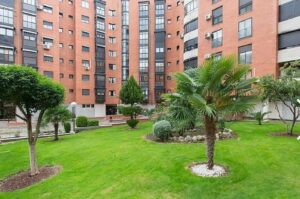 Piso en venta en Calle Parque del Teide-fachada 3