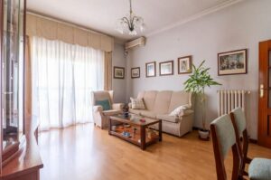 Piso en venta en Calle Puentedeume-salón