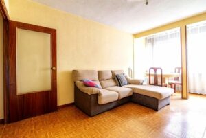 Piso en venta en Calle Recodos-salón2