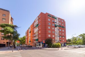 Piso en venta en Calle Sahagún_Fachada