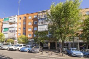 Piso en venta en Calle Valladolid, Alcorcón-FACHADA
