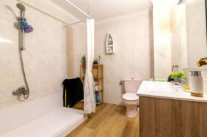 Piso en venta en Calle Venus, Alcorcón_baño