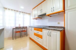 Piso en venta en Calle de Seseña-cocina