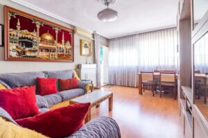 Piso en venta en Valderas - Los Castillos-salon-1