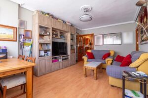 Piso en venta en Valderas - Los Castillos-salon2
