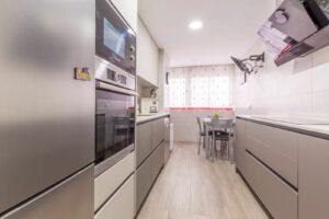 Piso reformado en venta en Calle del Monte, Alcorcón_cocins