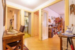 Venta de piso en calle Muller_pasillo