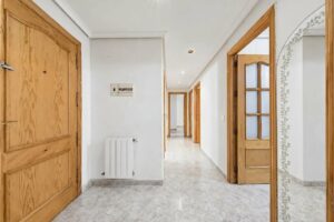 pasillo_piso en venta en Talavera de la Reina