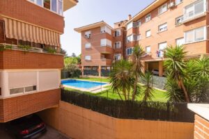 piso en venta en Plaza del Caño_piscina